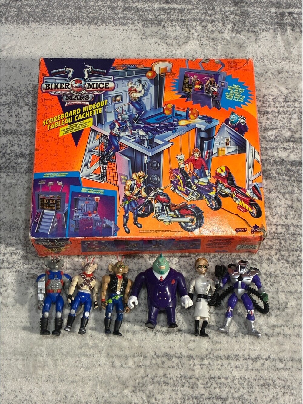 Scoreboard Hideout Biker Mice from Mars (Galoob) Incomplete With 6 Figures